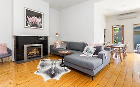 Central Bendigo Cottage, Walk To Everywhere!!